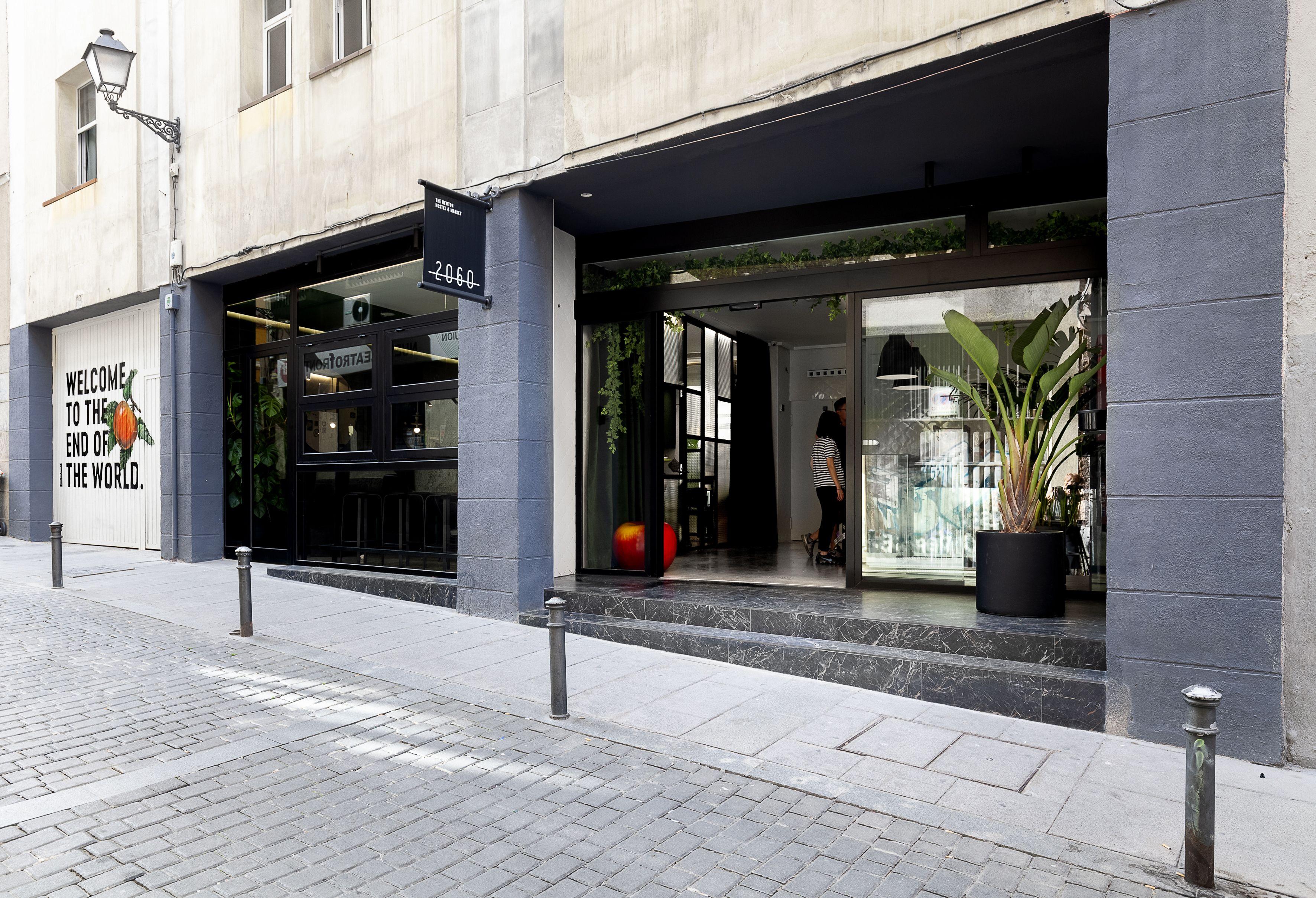 2060 The Newton Hostel, Madrid